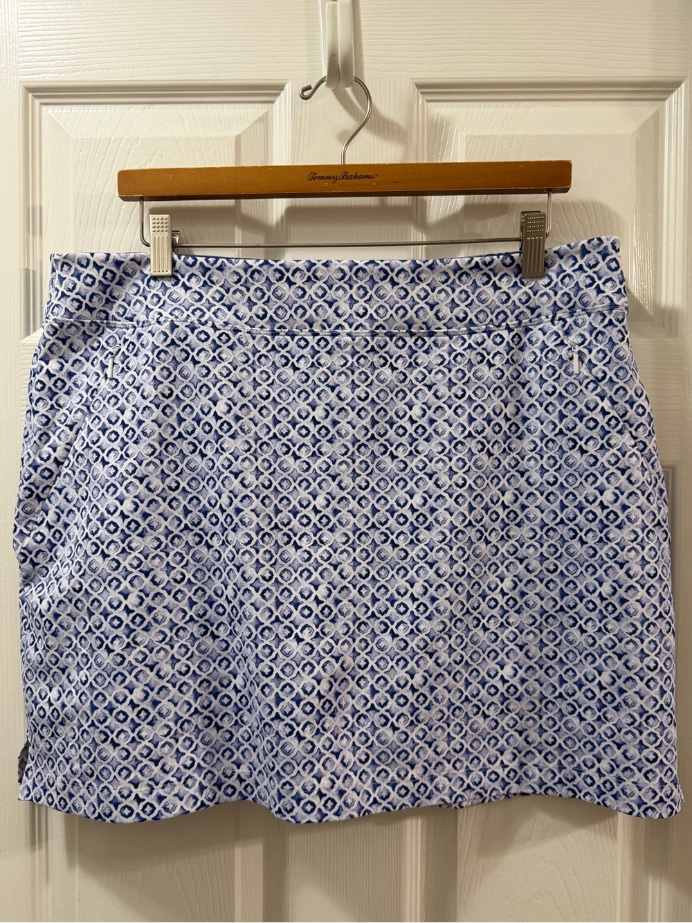 Tommy Bahama IslandZone Skort Large Blue White Geometric Print NWT